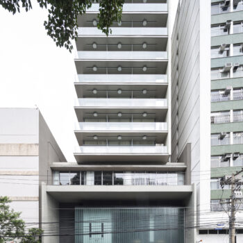 Hotel H