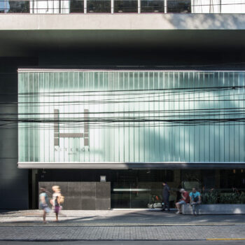 Hotel H