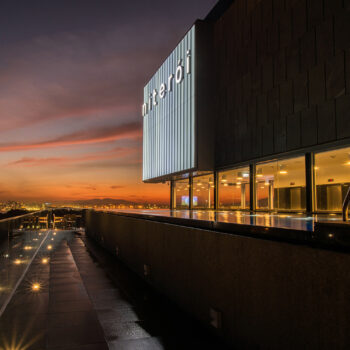 Hotel H