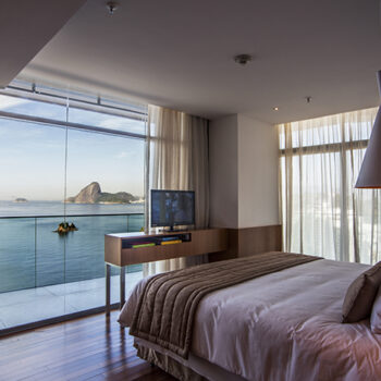 Hotel H
